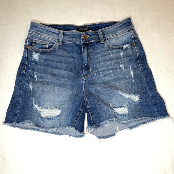 Judy Blue Shorts Distressed Blue Jean Shorts - Picture 2 of 14
